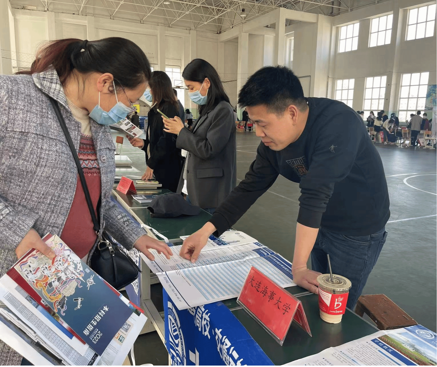 赴山東省威海市榮成第二中學,威海一中,威海二中,威海實驗高級中