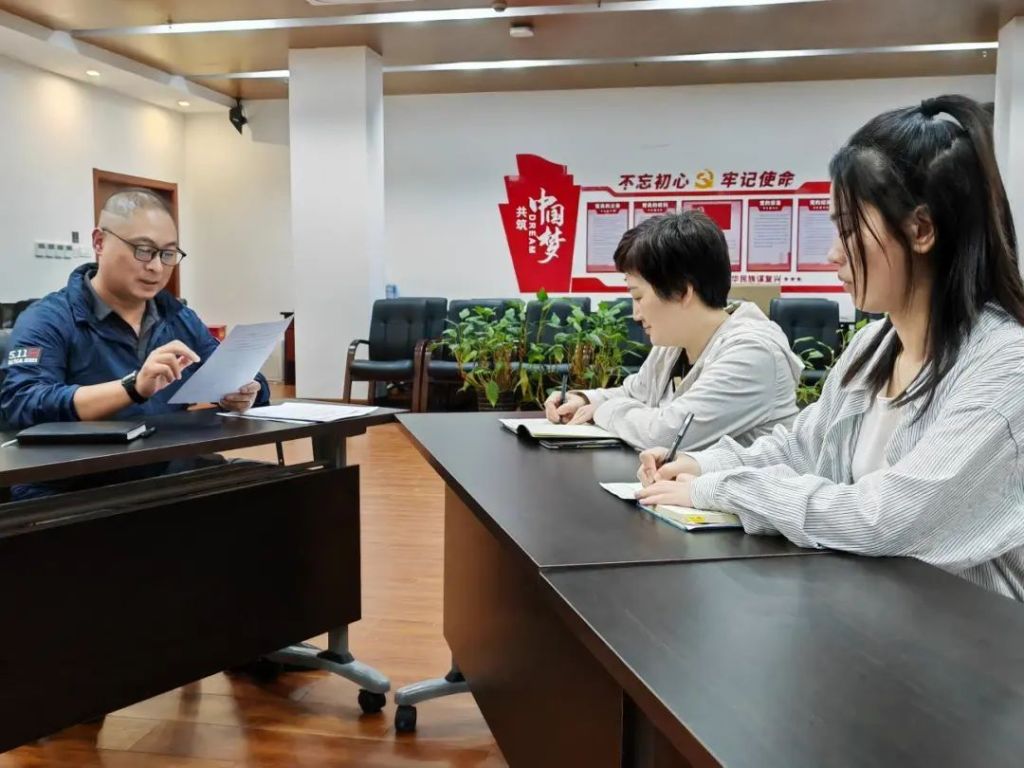 上海杨浦区：关爱特殊老年群体 三方沟通机制为民纾困